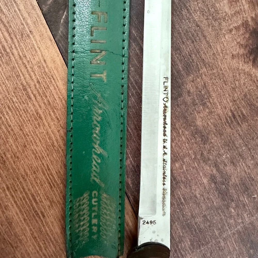 Flint Arrowhead USA Stainless Vanadium Slicer Knife 2495 Wood Handle with Sheath